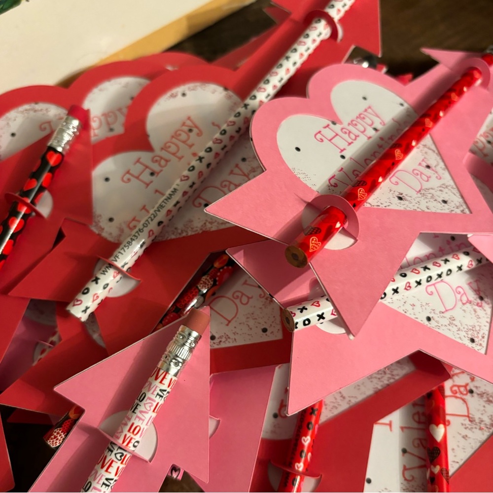 ❤️🩷Valentines🩷❤️ - Picture 2 of 3